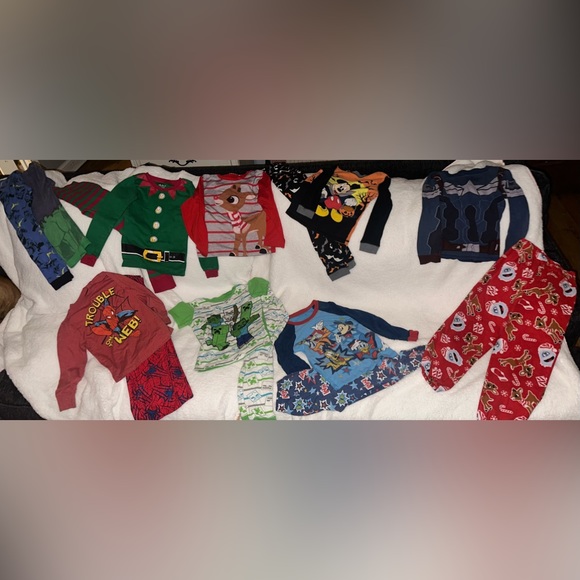 Various size PJs. - Picture 5 of 5